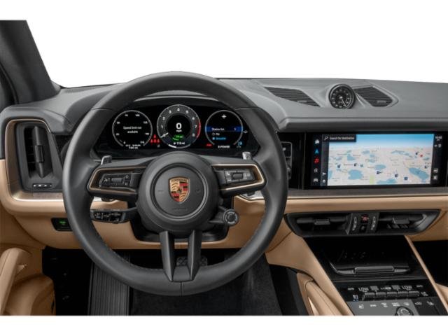 2025 Porsche Cayenne Turbo E-Hybrid photo 4