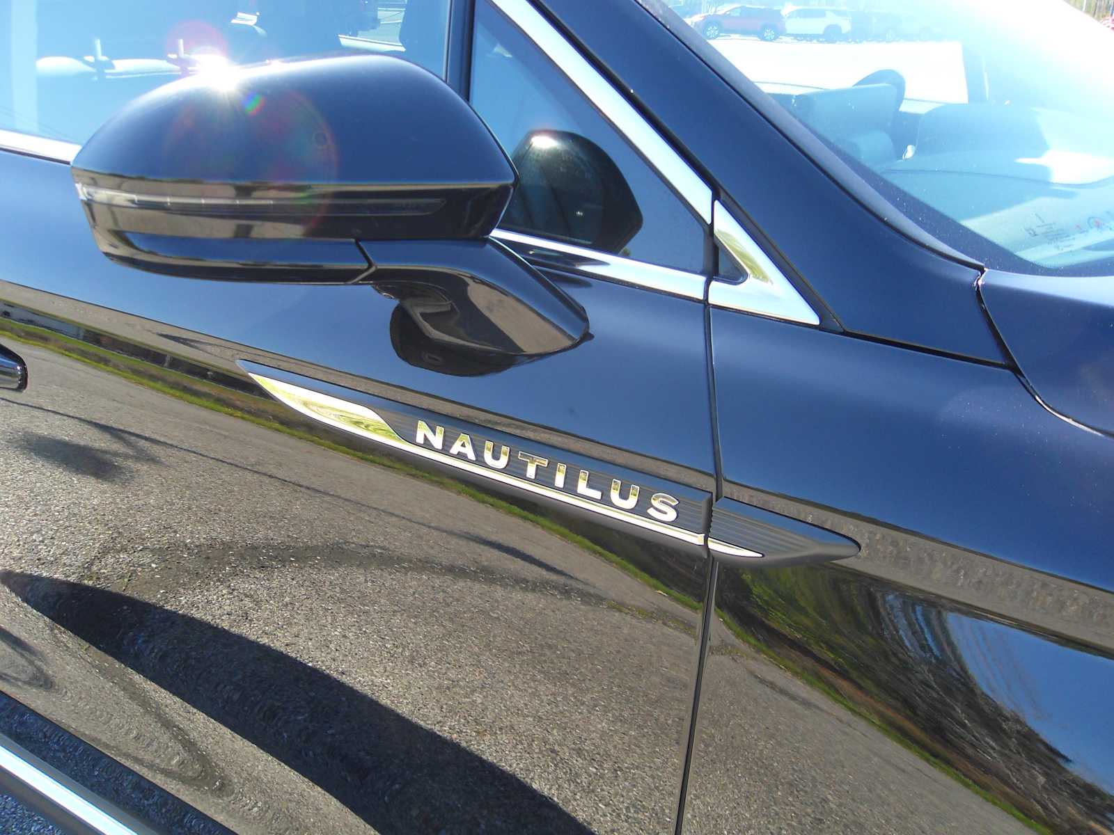 2021 Lincoln Nautilus Reserve photo 9