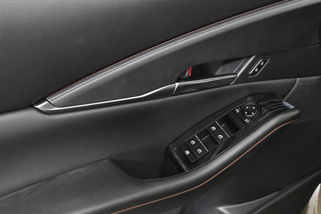 2025 Mazda CX-30 2.5 Turbo Carbon photo 8