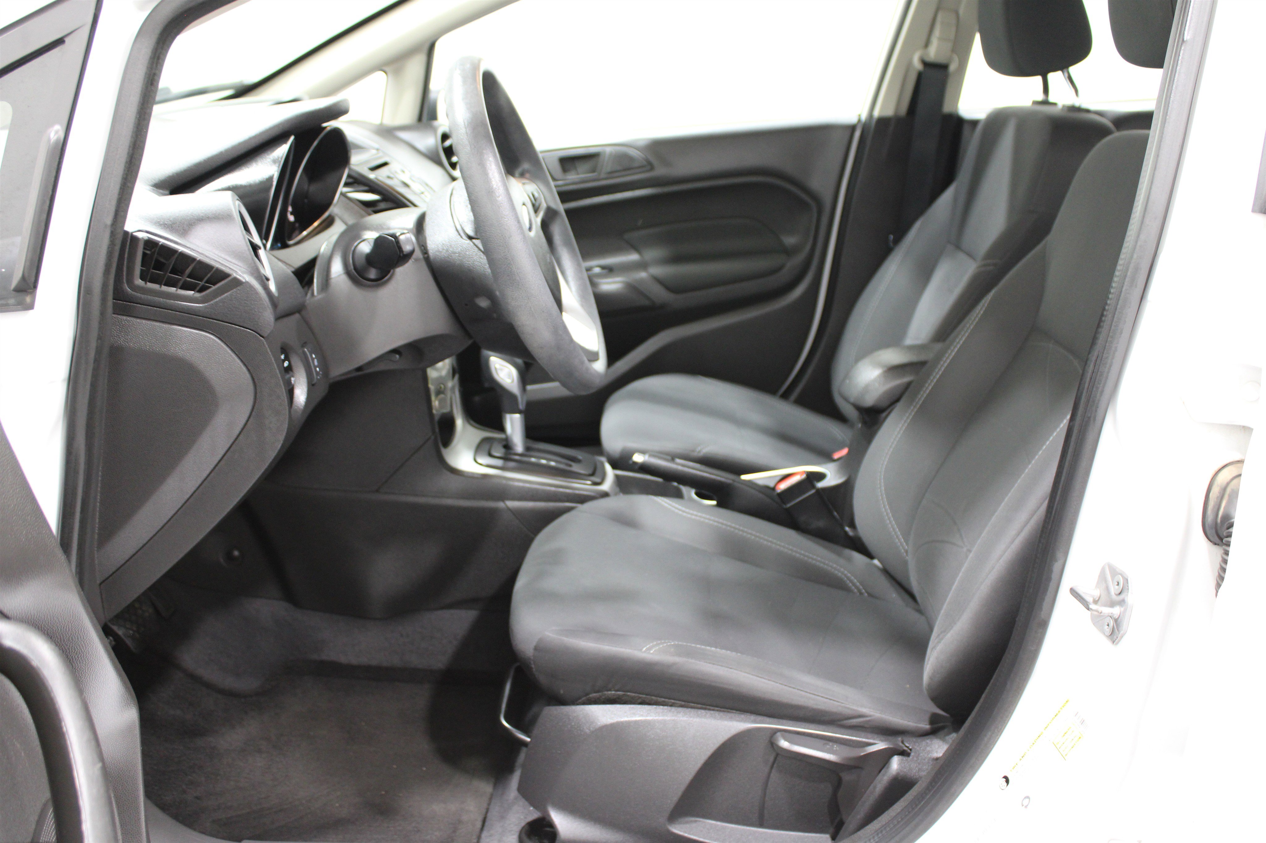 2019 Ford Fiesta SE photo 3