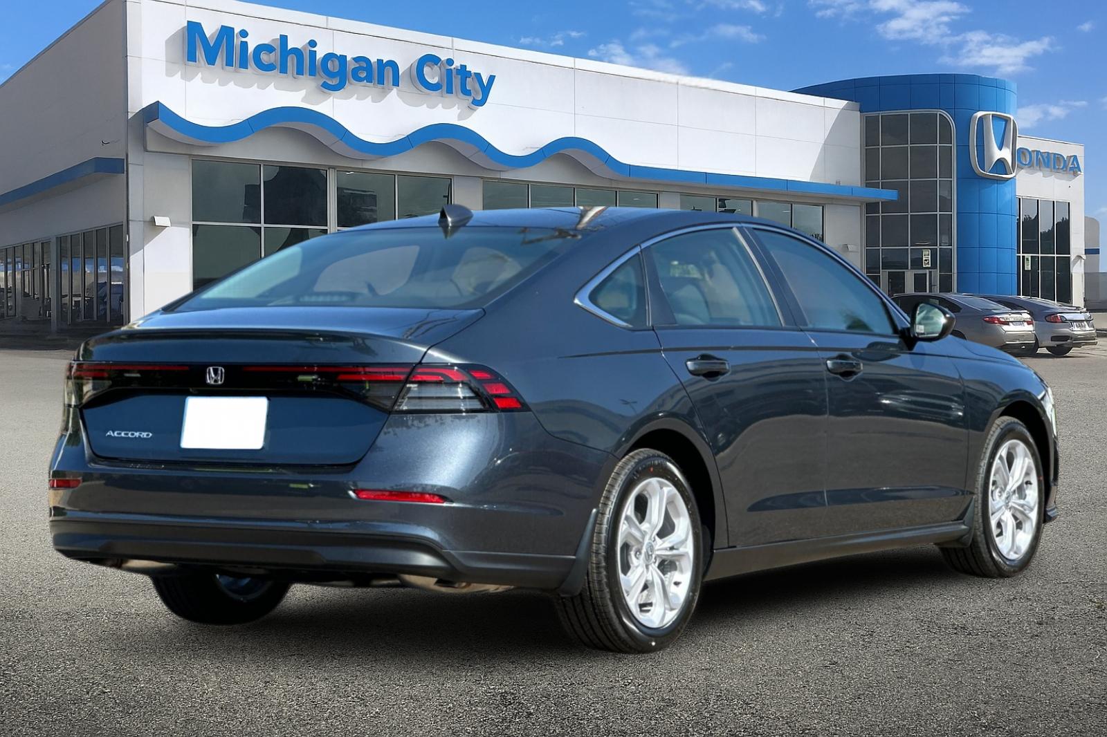 2025 Honda Accord LX photo 5