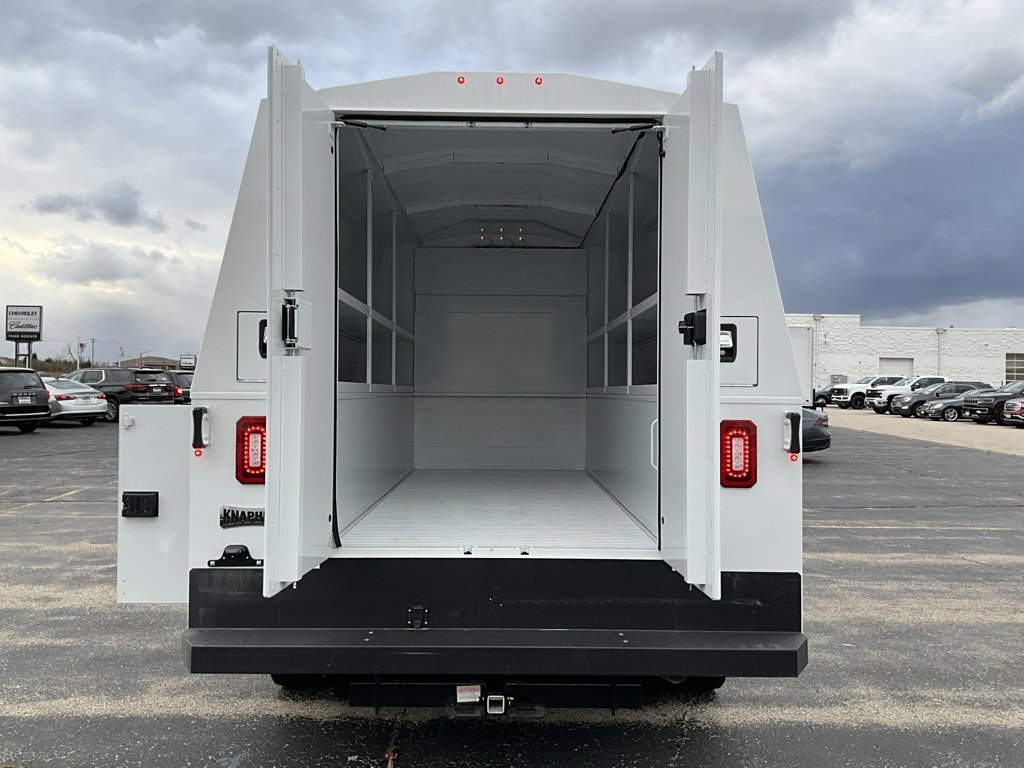 2024 Chevrolet Silverado 5500HD Work Truck photo 4