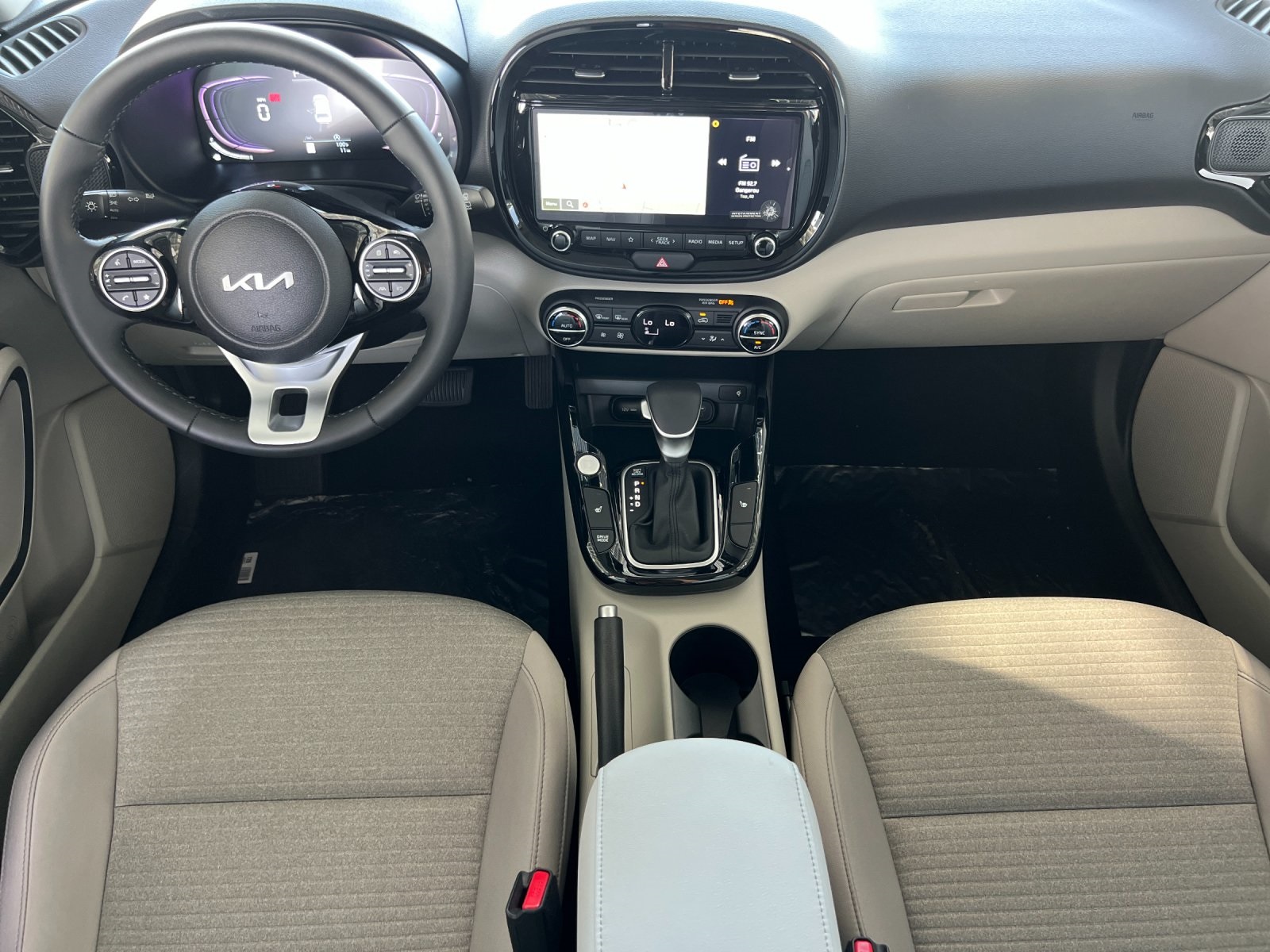 2025 Kia Soul EX photo 12