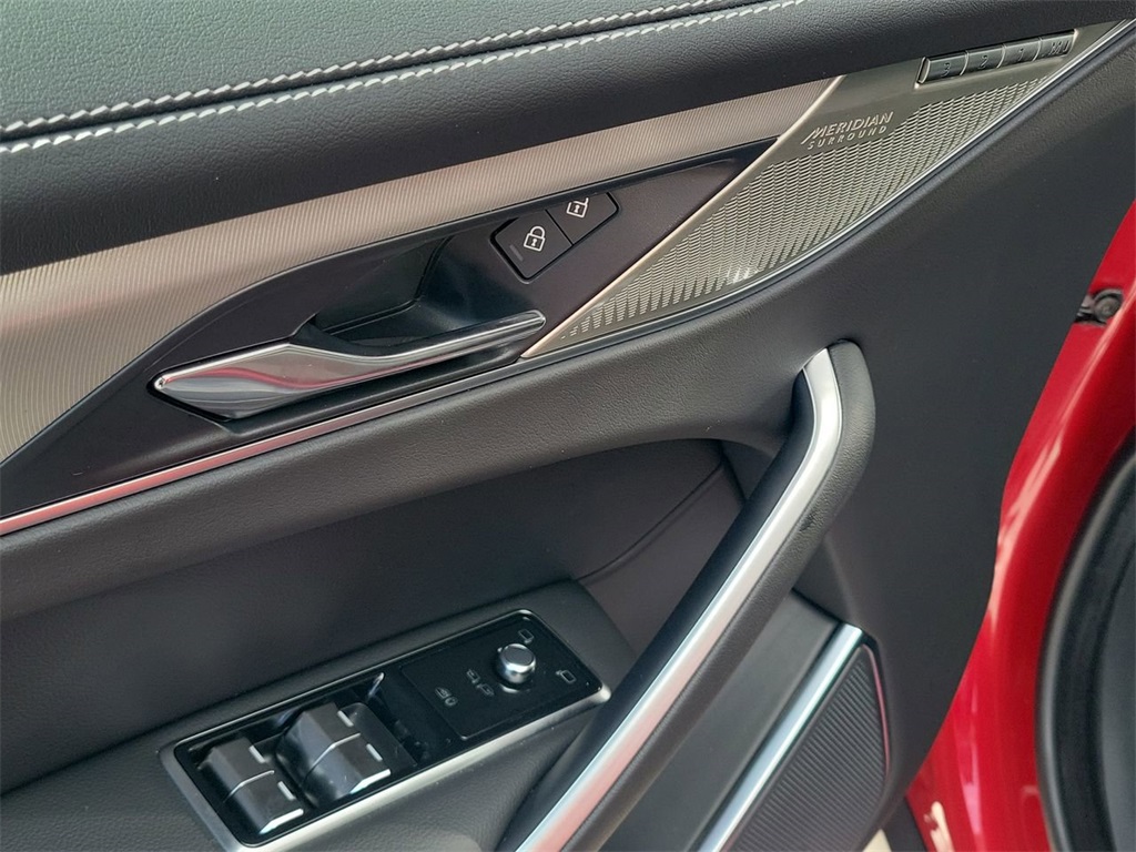 2026 Jaguar F-PACE P250 R-Dynamic S photo 23