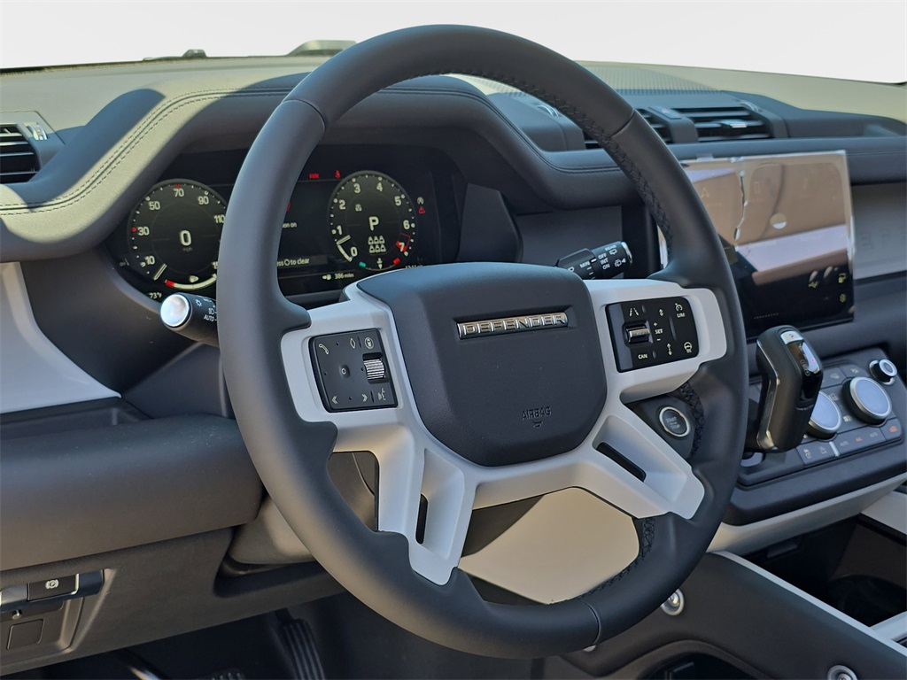 2025 Land Rover Defender 130 S photo 16
