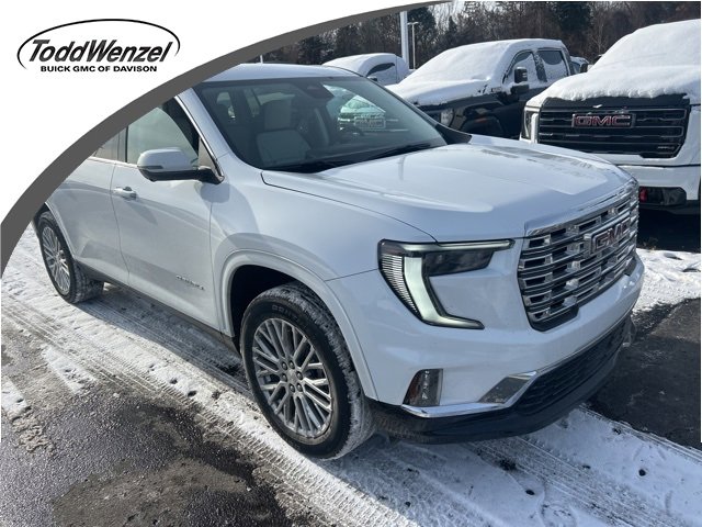 2025 GMC Acadia Denali's photo