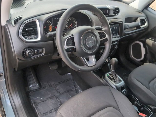 2018 Jeep Renegade Latitude North Edition photo 2