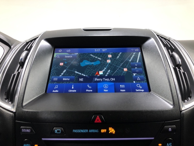 2019 Ford Edge Titanium photo 28