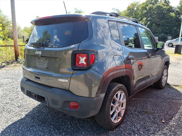 2019 Jeep Renegade Latitude photo 4