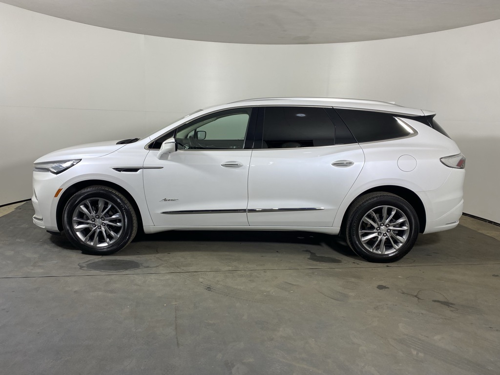 2022 Buick Enclave Avenir photo 5