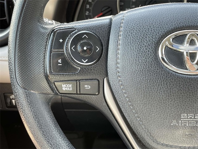 2013 Toyota RAV4 XLE photo 21