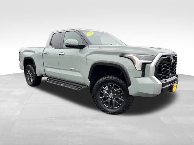 2022 Toyota Tundra Limited's photo