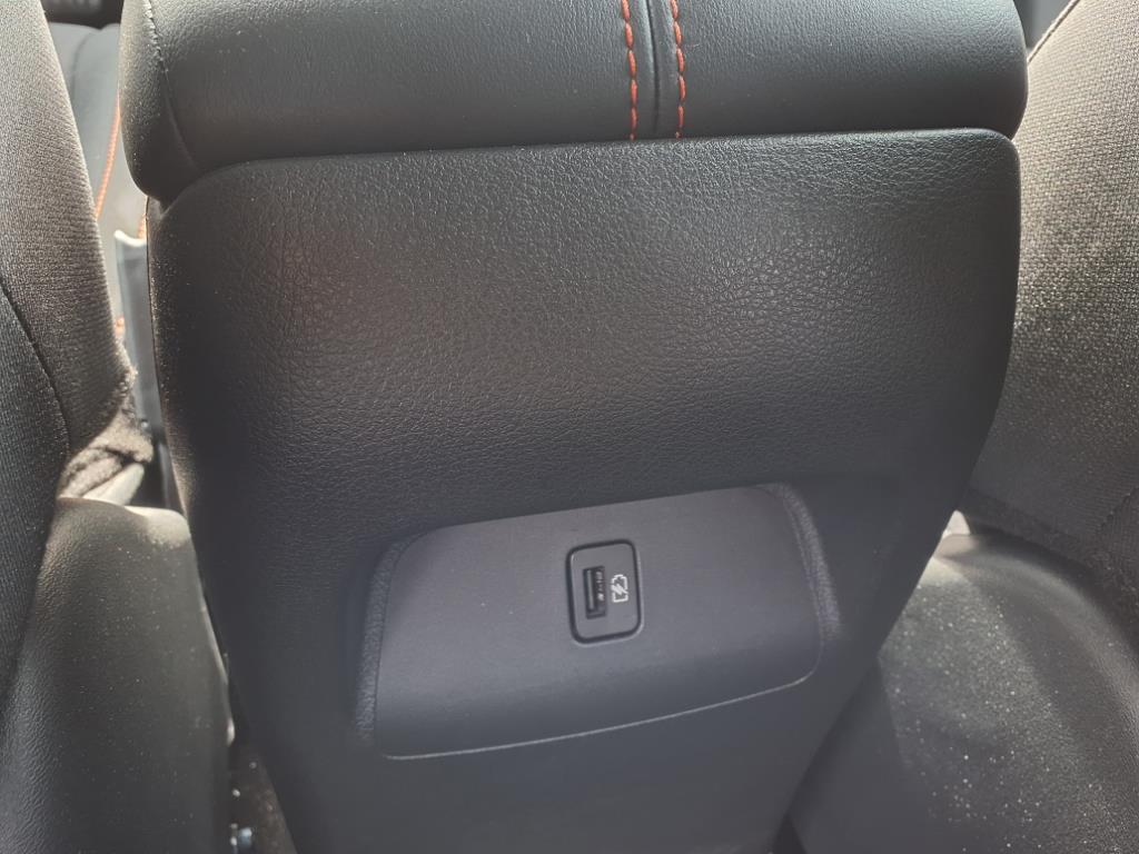 2024 Nissan Sentra SR photo 3