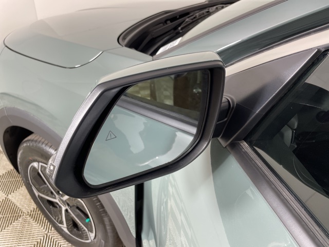 2025 Kia Niro EX Touring photo 13