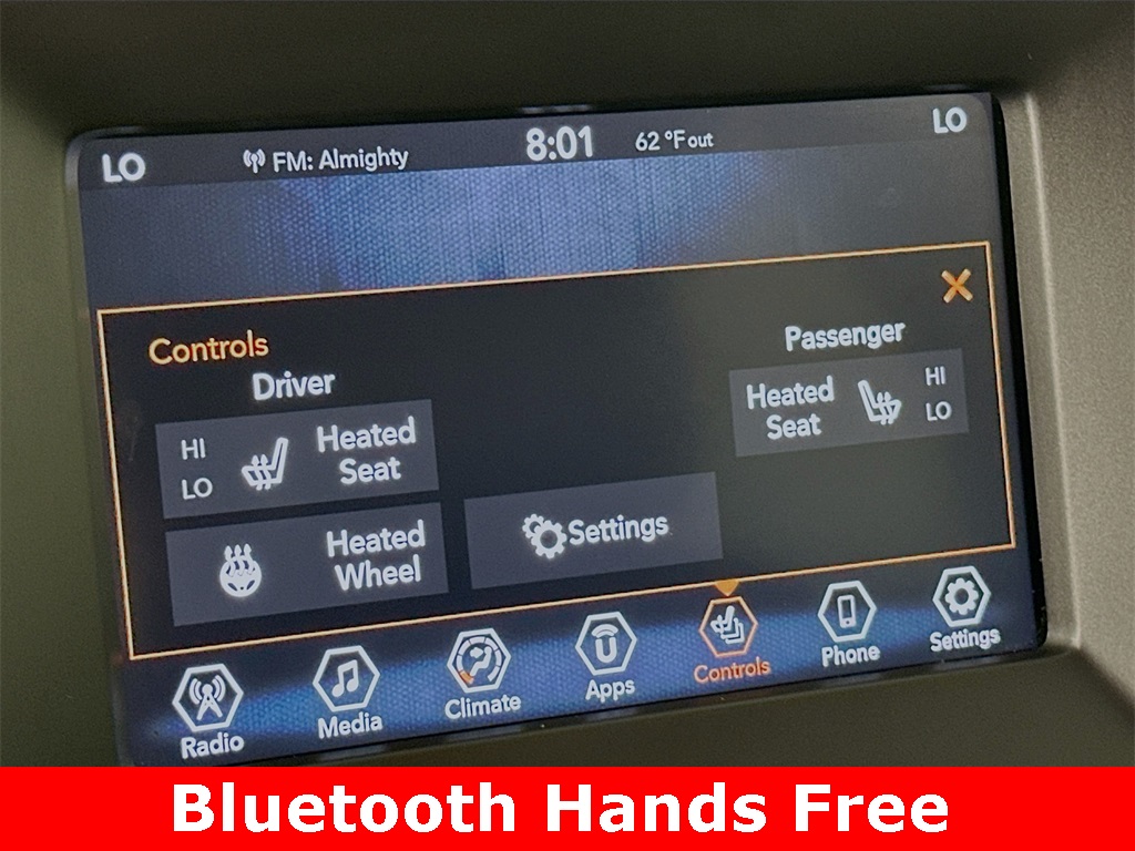 Used 2019 Jeep Compass Latitude with VIN 3C4NJDBB5KT648142 for sale in Winona, Minnesota