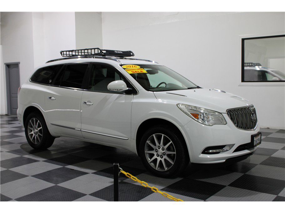2016 Buick Enclave Convenience's photo