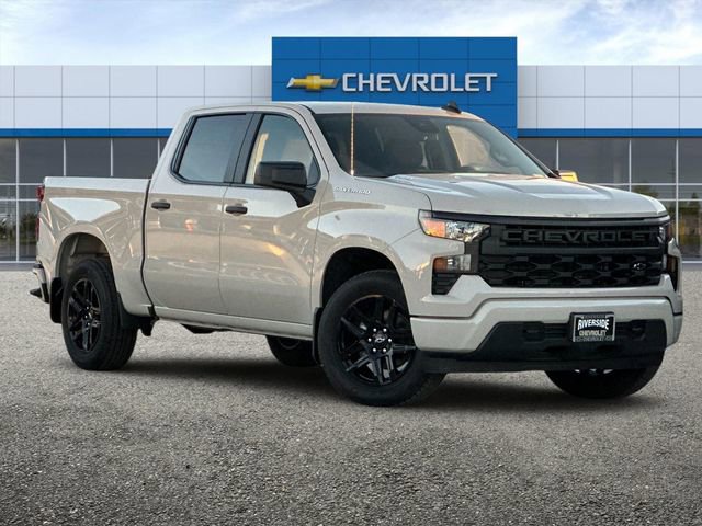 2026 Chevrolet Silverado Custom photo 2