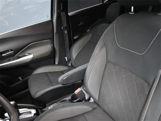 2019 Nissan Kicks SV photo 19