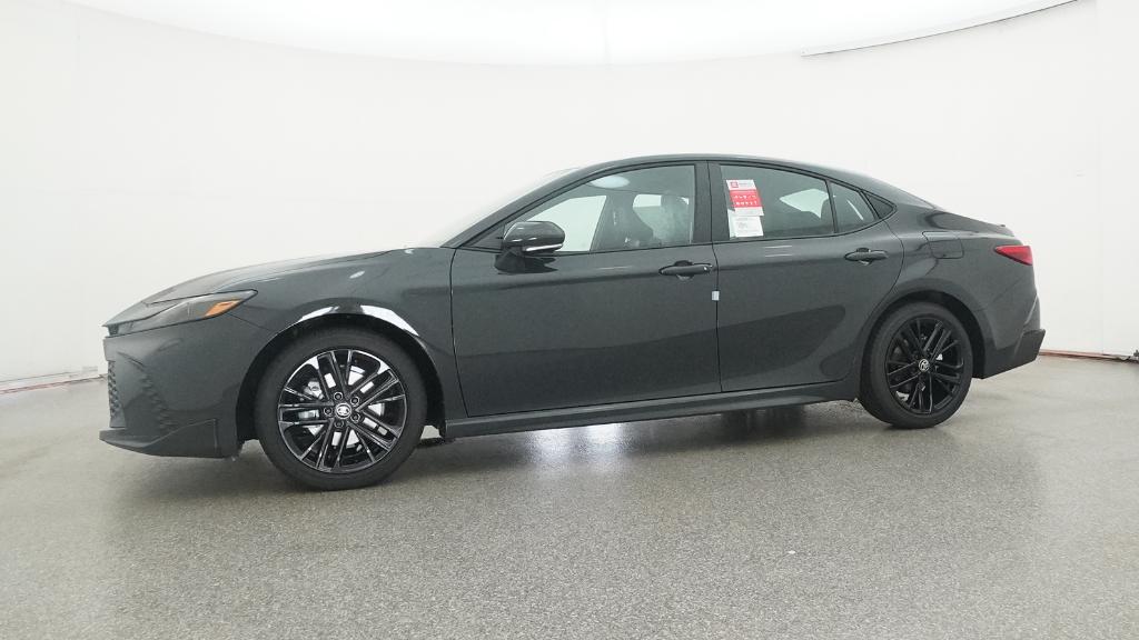 2026 Toyota Camry SE photo 7