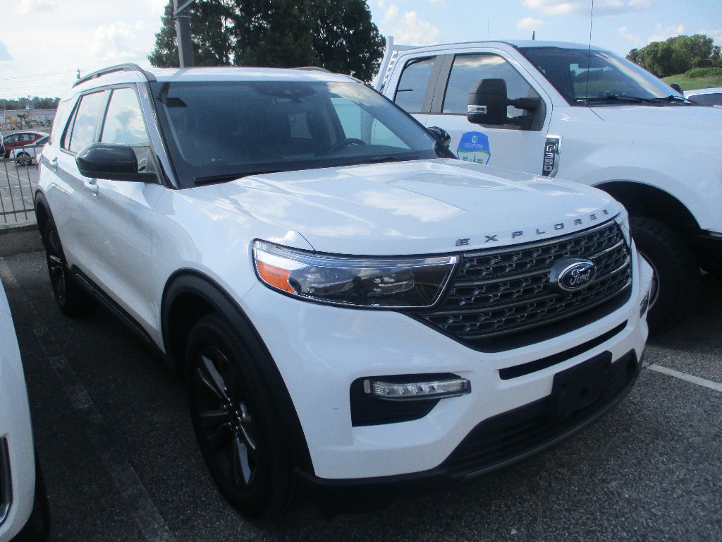 2022 Ford Explorer XLT's photo