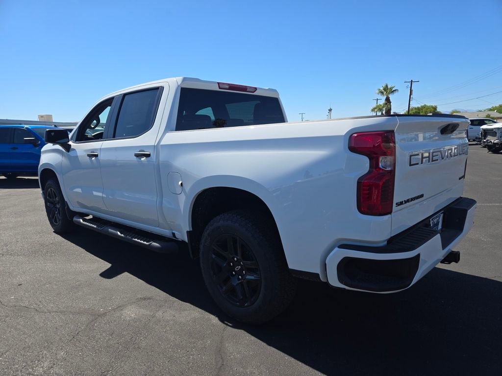 2026 Chevrolet Silverado 1500 Custom photo 3