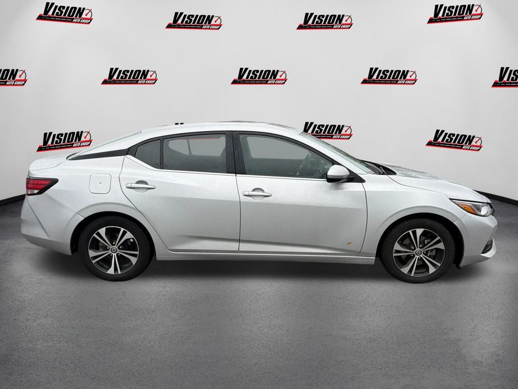 2023 Nissan Sentra SV photo 4