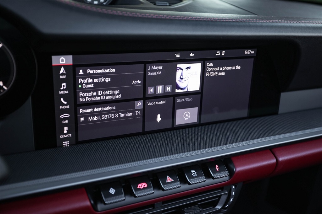 Used 2021 GT Silver Metallic Porsche Carrera S image 28