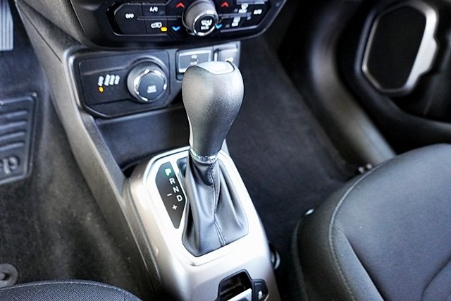 2022 Jeep Renegade Latitude photo 30