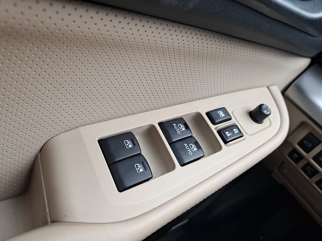 2017 Subaru Outback 2.5i Limited photo 23