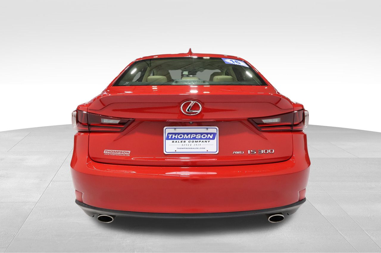 2016 Lexus IS 300 AWD photo 3