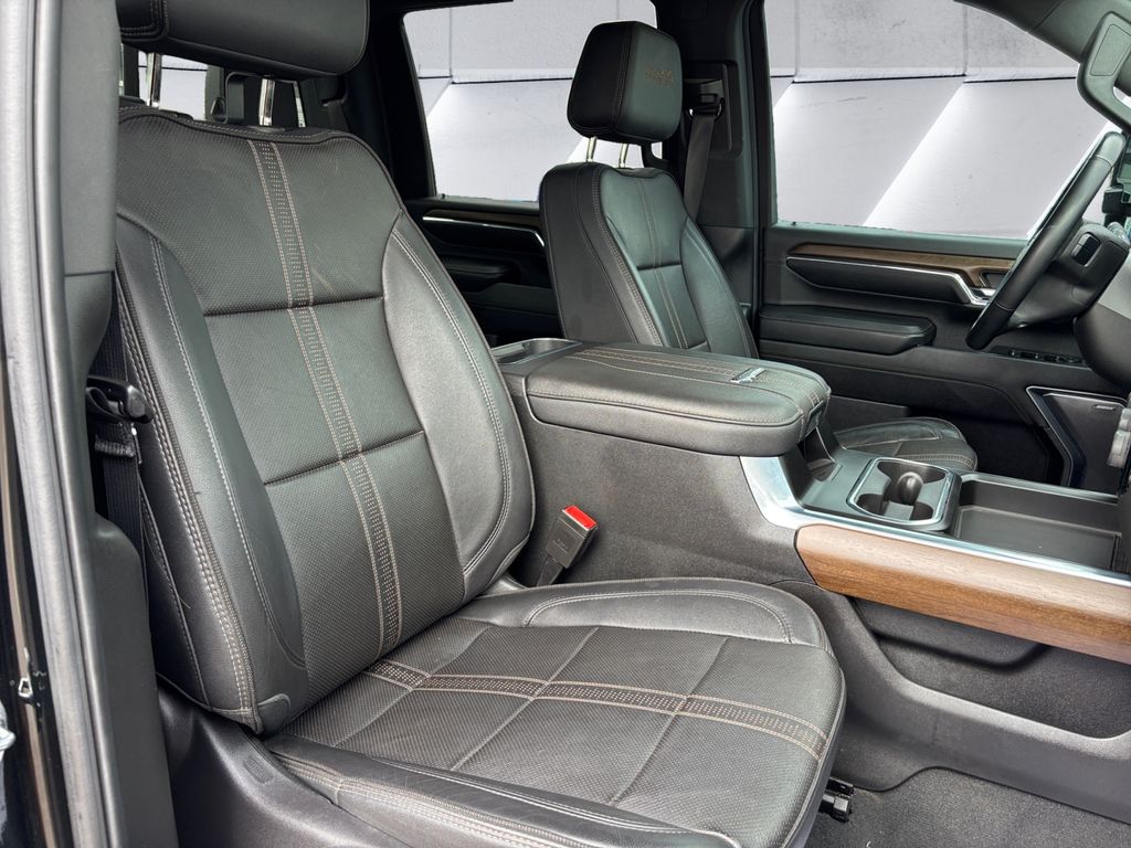 2024 Chevrolet Silverado 2500HD High Country photo 12