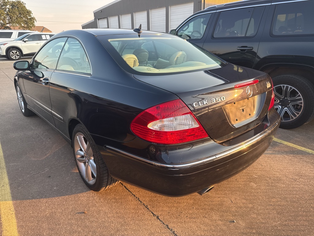 Used 2008 Mercedes-Benz CLK-Class CLK350 with VIN WDBTJ56HX8F239521 for sale in Granbury, TX
