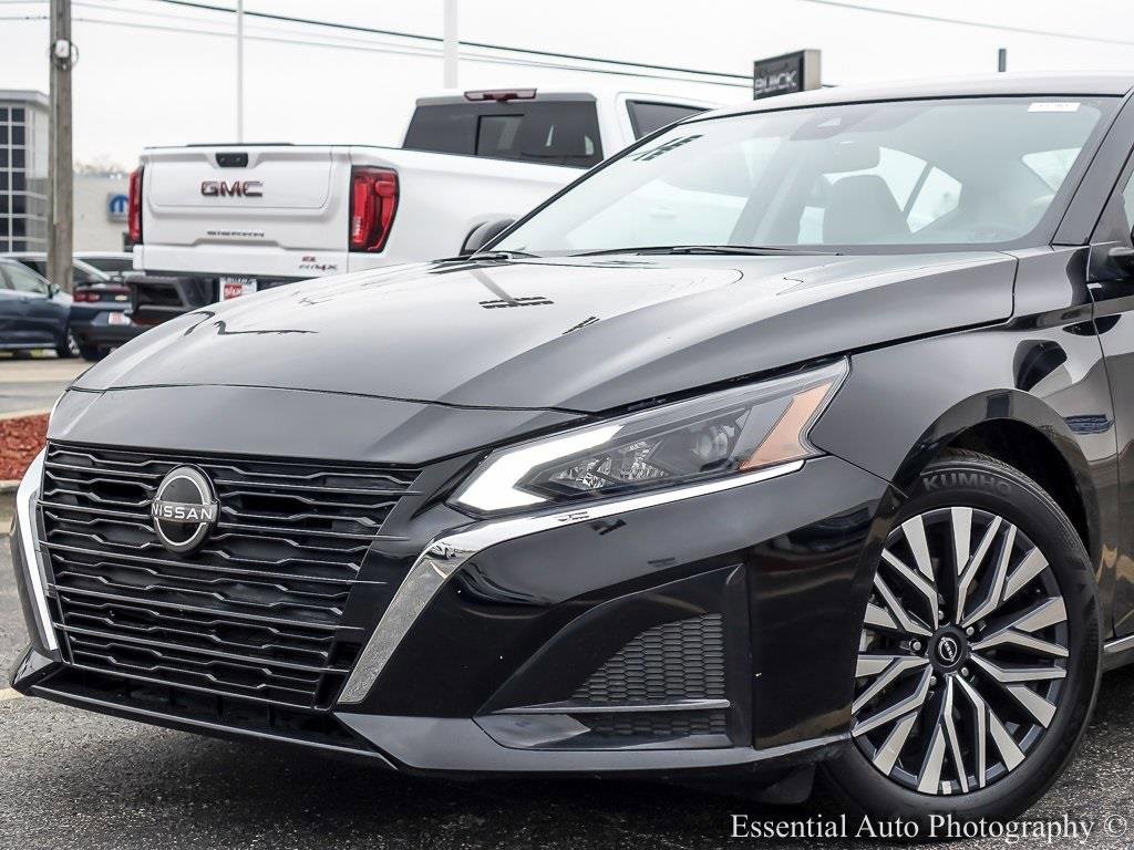 2025 NISSAN ALTIMA - Image 2