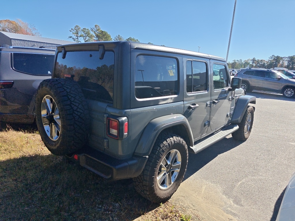 2021 Jeep Wrangler Unlimited Sahara photo 2