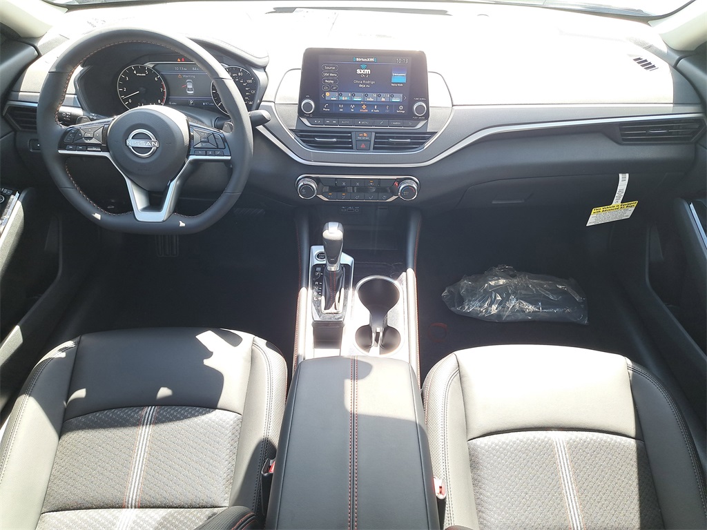 2025 Nissan Altima 2.5 SR photo 16