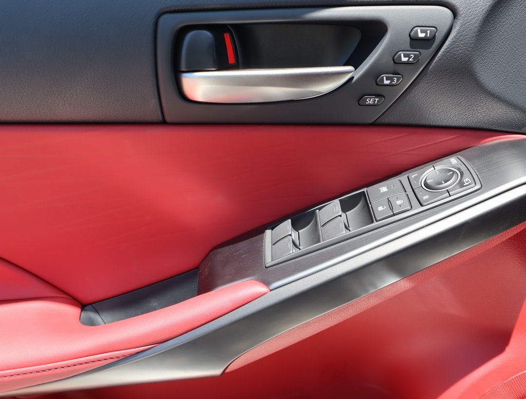 2025 Lexus IS 350 F SPORT photo 22
