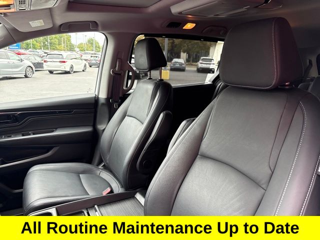 2023 Honda Odyssey Touring photo 3