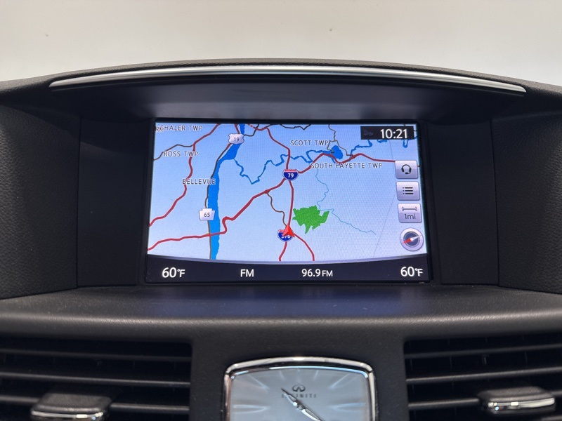 2018 Infiniti Q70 3.7 Luxe photo 26