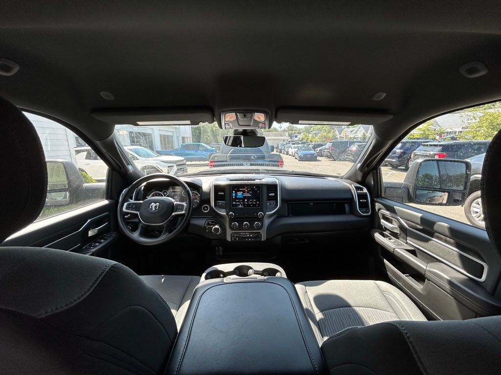 2024 Ram 2500 Big Horn photo 32