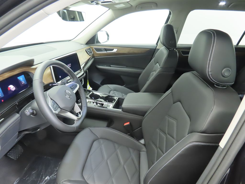 2026 Volkswagen Atlas SE Technology photo 19