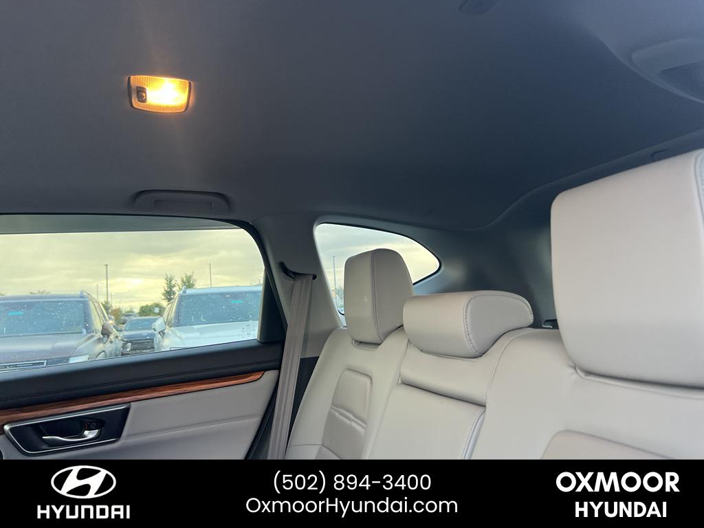2018 Honda CR-V Touring photo 12