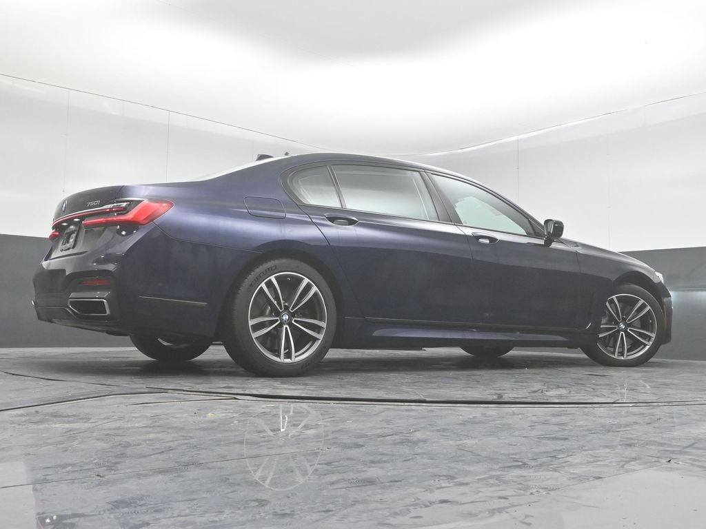 2022 BMW 750LI - Image 36