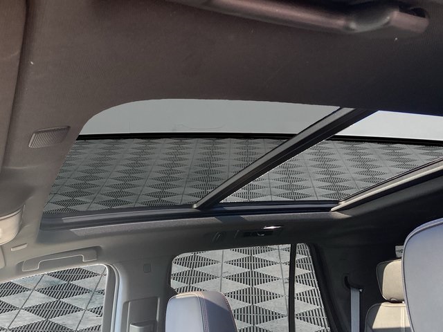 2024 Chevrolet Tahoe RST photo 13