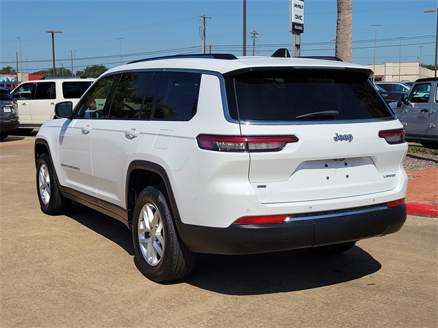 2023 Jeep Grand Cherokee Laredo photo 3