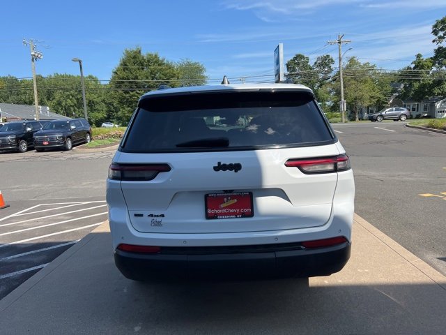 2022 Jeep Grand Cherokee Altitude photo 3