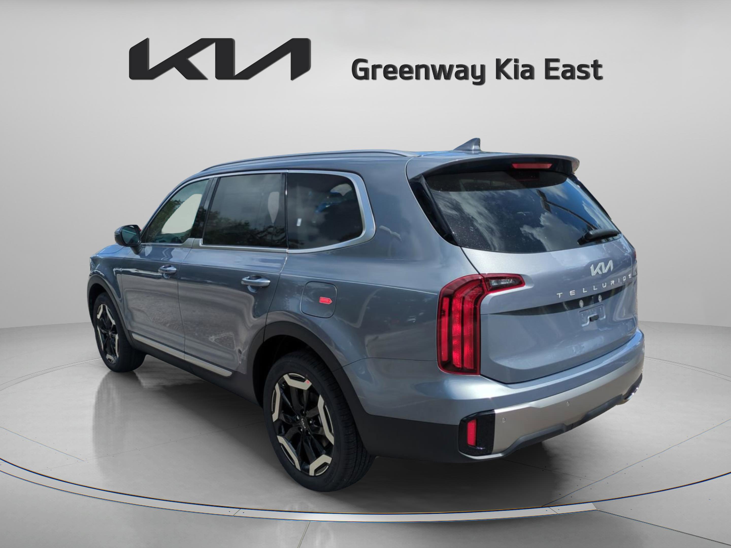 2025 Kia Telluride S photo 6