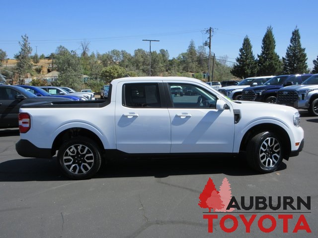 2022 Ford Maverick Lariat photo 2
