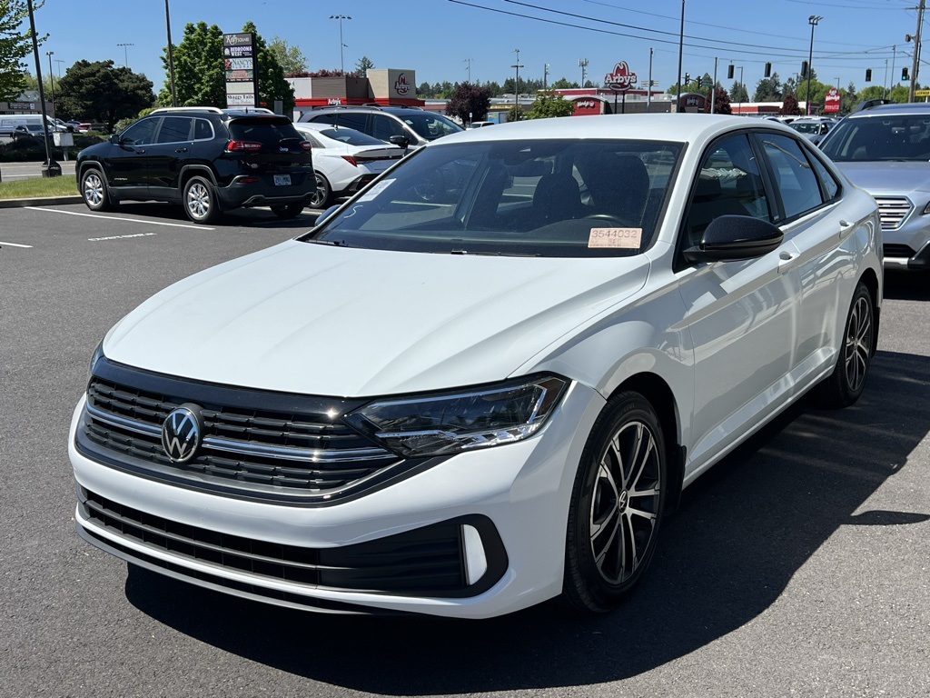 2023 Volkswagen Jetta 1.5T Sport photo 3