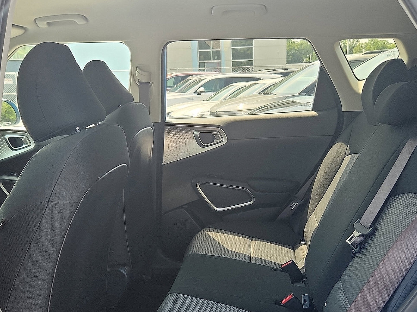 2025 Kia Soul S photo 5