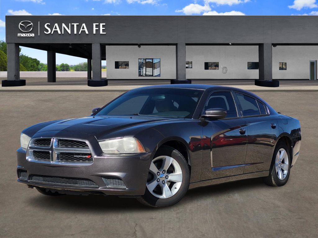 2013 Dodge Charger SE's photo